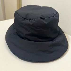 ZARA BUCKET HAT